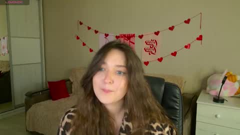 Snapshot of purple_averge chatting on 20, 10, 2025 Bella online show from 20, 10, 2025