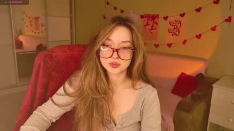 Snapshot of purple_averge chatting on 20, 12, 2025 Bella online show from 20, 12, 2025