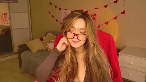 Snapshot of purple_averge chatting on 15, 1, 2026 Bella online show from 15, 1, 2026