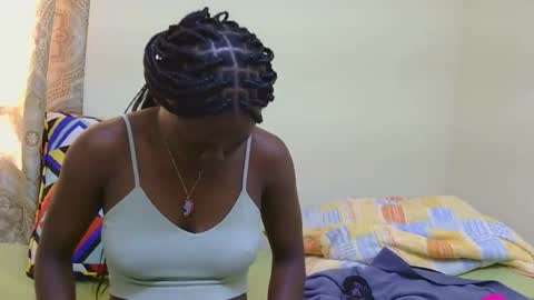 Snapshot of purple_raaine chatting on 5, 12, 2025 purple Rain online show from 5, 12, 2025