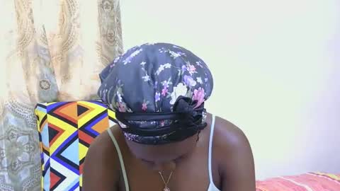 Snapshot of purple_raaine chatting on 15, 12, 2025 purple Rain online show from 15, 12, 2025