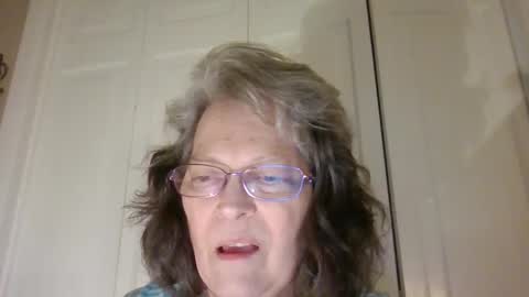 Snapshot of purplegrass66 chatting on 25, 2, 2025 Purplegrasses online show from 25, 2, 2025
