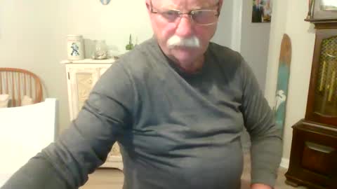 purpleshroom online show from 28, 2, 2025