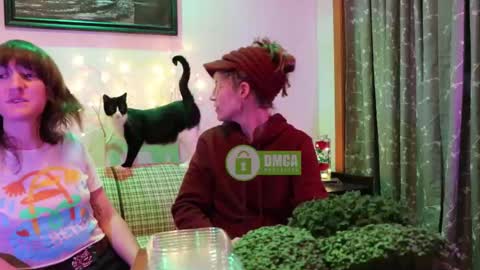 Snapshot of purrin_pussies chatting on 17, 12, 2025 purrin pussies online show from 17, 12, 2025