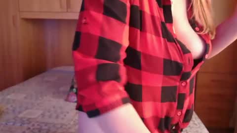 Snapshot of pussy_boom4u chatting on 23, 1, 2025 Mary online show from 23, 1, 2025