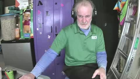 Snapshot of pussy_licker0127 chatting on 2, 1, 2025 Mark online show from 2, 1, 2025