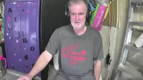 Snapshot of pussy_licker0127 chatting on 25, 2, 2025 Mark online show from 25, 2, 2025