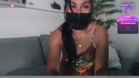 Snapshot of pussycash chatting on 9, 1, 2025 POCCA online show from 9, 1, 2025