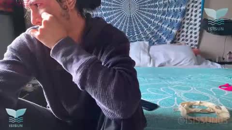 Isis ana Alan online show from 10, 11, 2025