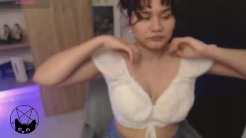 Snapshot of pussycat420_ chatting on 27, 4, 2026 Mari online show from 27, 4, 2026