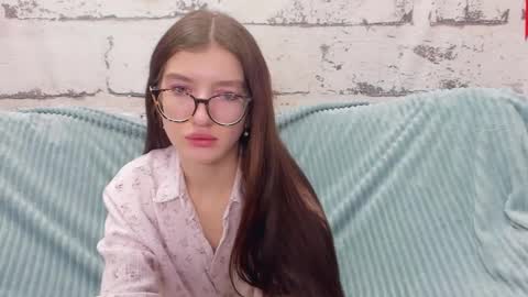 Snapshot of pussykatt_girl chatting on 1, 2, 2025 pussykatt_girl online show from 1, 2, 2025