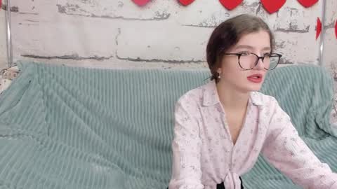 Snapshot of pussykatt_girl chatting on 14, 2, 2025 pussykatt_girl online show from 14, 2, 2025