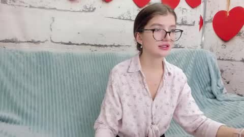 Snapshot of pussykatt_girl chatting on 15, 2, 2025 pussykatt_girl online show from 15, 2, 2025