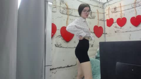 Snapshot of pussykatt_girl chatting on 6, 3, 2025 pussykatt_girl online show from 6, 3, 2025