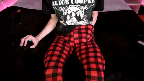 Snapshot of pussylover2182 chatting on 11, 12, 2024 pussylover2182 online show from 11, 12, 2024