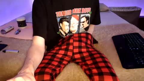 Snapshot of pussylover2182 chatting on 14, 12, 2024 pussylover2182 online show from 14, 12, 2024