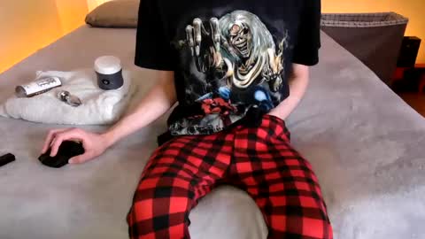 Snapshot of pussylover2182 chatting on 27, 12, 2024 pussylover2182 online show from 27, 12, 2024