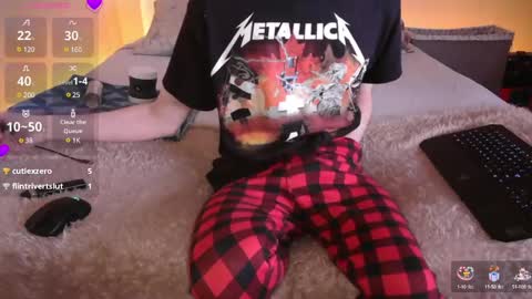 Snapshot of pussylover2182 chatting on 1, 1, 2025 pussylover2182 online show from 1, 1, 2025