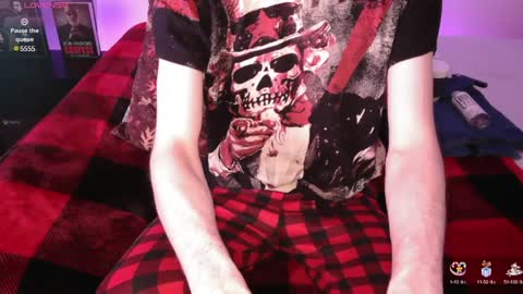 Snapshot of pussylover2182 chatting on 6, 1, 2025 pussylover2182 online show from 6, 1, 2025