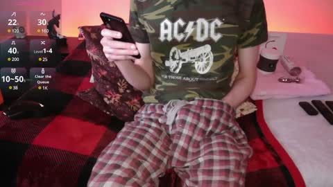 Snapshot of pussylover2182 chatting on 7, 1, 2025 pussylover2182 online show from 7, 1, 2025