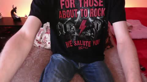 Snapshot of pussylover2182 chatting on 8, 1, 2025 pussylover2182 online show from 8, 1, 2025