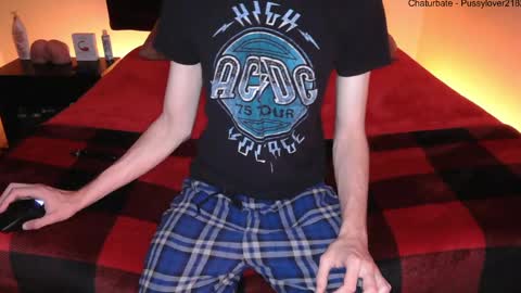 Snapshot of pussylover2182 chatting on 14, 9, 2025 pussylover2182 online show from 14, 9, 2025