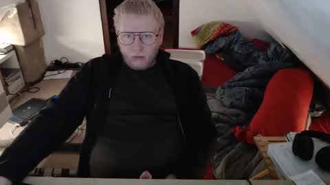 Snapshot of pussylovercb chatting on 19, 11, 2025 pussylovercb online show from 19, 11, 2025