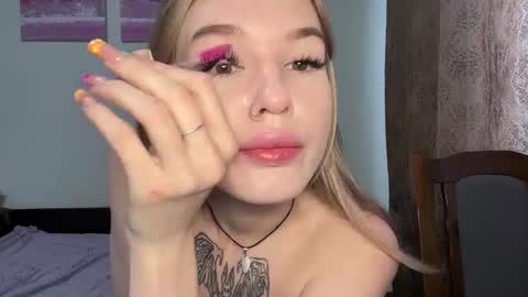 Lina online show from 15, 9, 2025