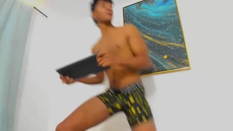 Snapshot of pyke_cum chatting on 8, 2, 2025 pyke_cum online show from 8, 2, 2025