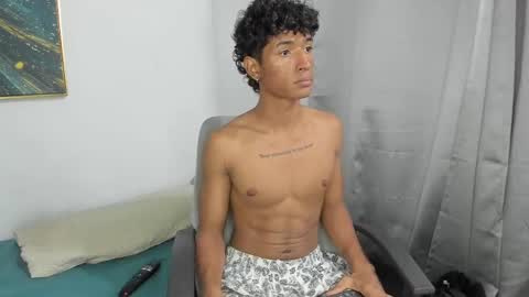 Snapshot of pyke_cum chatting on 5, 3, 2025 pyke_cum online show from 5, 3, 2025