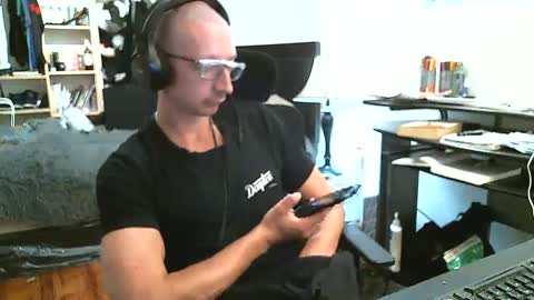 Snapshot of quantumcollapse chatting on 30, 9, 2025 quantumcollapse online show from 30, 9, 2025