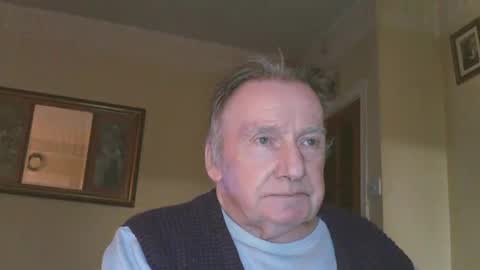 Snapshot of quathead chatting on 4, 1, 2025 quathead online show from 4, 1, 2025