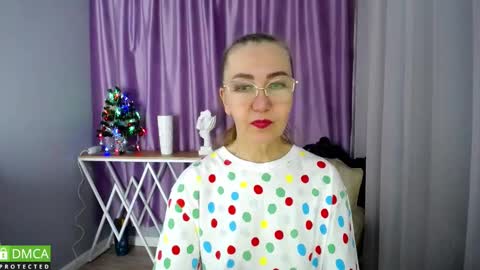 Snapshot of queen_a_n_i chatting on 4, 12, 2024 A N I Ill be here on December 1st online show from 4, 12, 2024