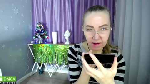 Snapshot of queen_a_n_i chatting on 14, 12, 2024 A N I Ill be here on December 1st online show from 14, 12, 2024