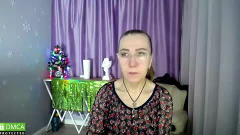 Snapshot of queen_a_n_i chatting on 13, 1, 2025 A N I Ill be here on December 1st online show from 13, 1, 2025