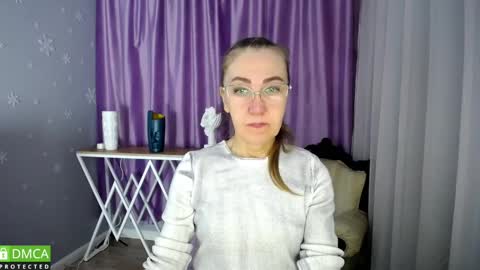 Snapshot of queen_a_n_i chatting on 23, 1, 2025 A N I Ill be here on December 1st online show from 23, 1, 2025