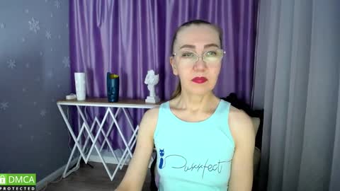 Snapshot of queen_a_n_i chatting on 1, 2, 2025 A N I Ill be here on December 1st online show from 1, 2, 2025