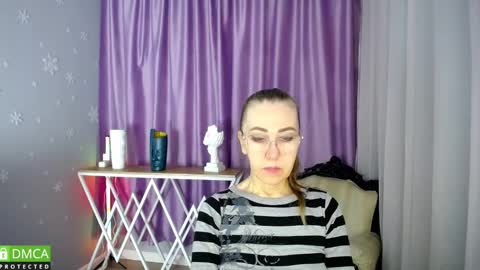 Snapshot of queen_a_n_i chatting on 24, 2, 2025 A N I Ill be here on December 1st online show from 24, 2, 2025