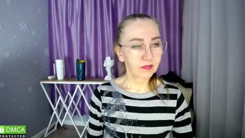 Snapshot of queen_a_n_i chatting on 24, 2, 2025 A N I Ill be here on December 1st online show from 24, 2, 2025