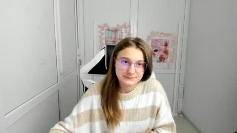 Snapshot of queen_amelie chatting on 31, 5, 2026 Amelie online show from 31, 5, 2026