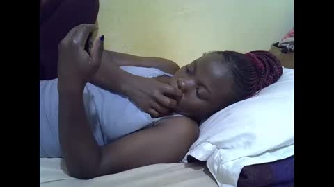 Snapshot of queen_darling3 chatting on 17, 10, 2025 Gentrix online show from 17, 10, 2025