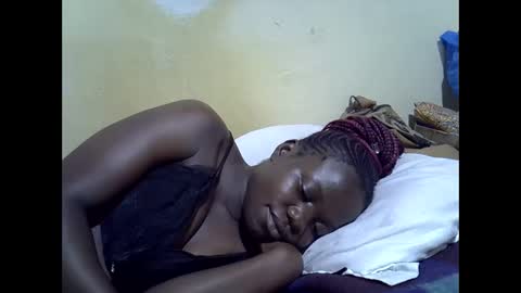 Snapshot of queen_darling3 chatting on 21, 10, 2025 Gentrix online show from 21, 10, 2025