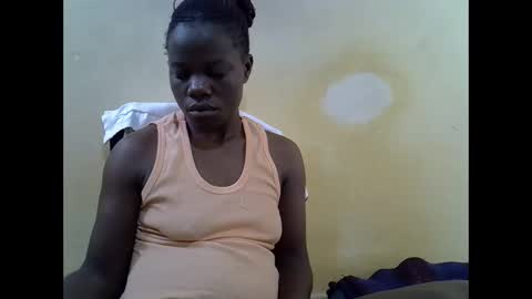 Snapshot of queen_darling3 chatting on 29, 10, 2025 Gentrix online show from 29, 10, 2025