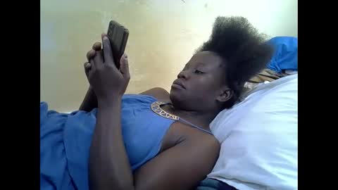 Snapshot of queen_darling3 chatting on 30, 10, 2025 Gentrix online show from 30, 10, 2025