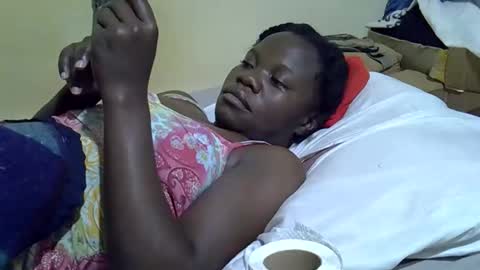 Snapshot of queen_darling3 chatting on 30, 10, 2025 Gentrix online show from 30, 10, 2025