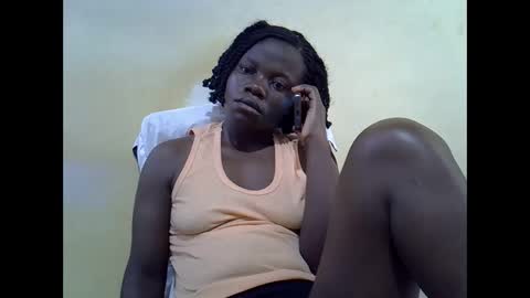 Snapshot of queen_darling3 chatting on 13, 11, 2025 Gentrix online show from 13, 11, 2025