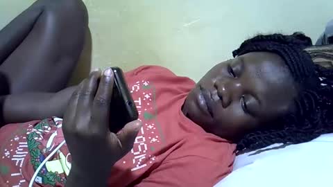 Snapshot of queen_darling3 chatting on 14, 11, 2025 Gentrix online show from 14, 11, 2025