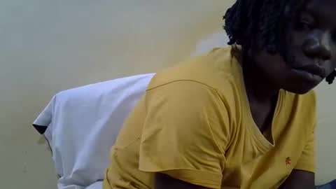 Snapshot of queen_darling3 chatting on 17, 11, 2025 Gentrix online show from 17, 11, 2025