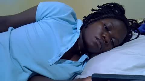 Snapshot of queen_darling3 chatting on 20, 11, 2025 Gentrix online show from 20, 11, 2025