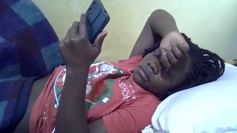 Snapshot of queen_darling3 chatting on 24, 11, 2025 Gentrix online show from 24, 11, 2025